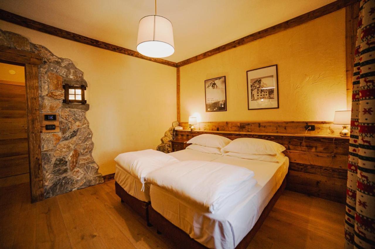 Hotel Jumeaux Breuil-Cervinia Bagian luar foto