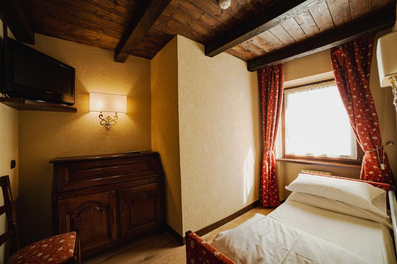 Hotel Jumeaux Breuil-Cervinia Bagian luar foto