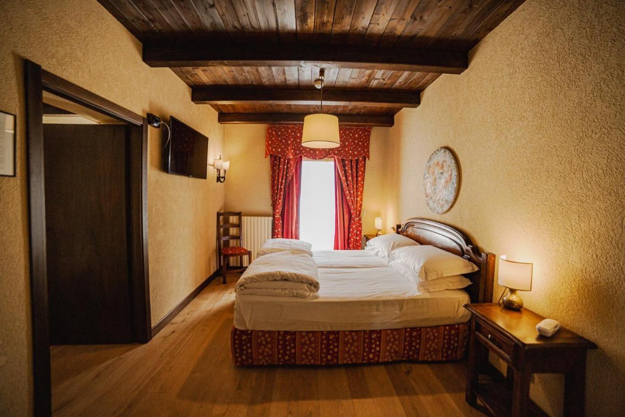 Hotel Jumeaux Breuil-Cervinia Bagian luar foto