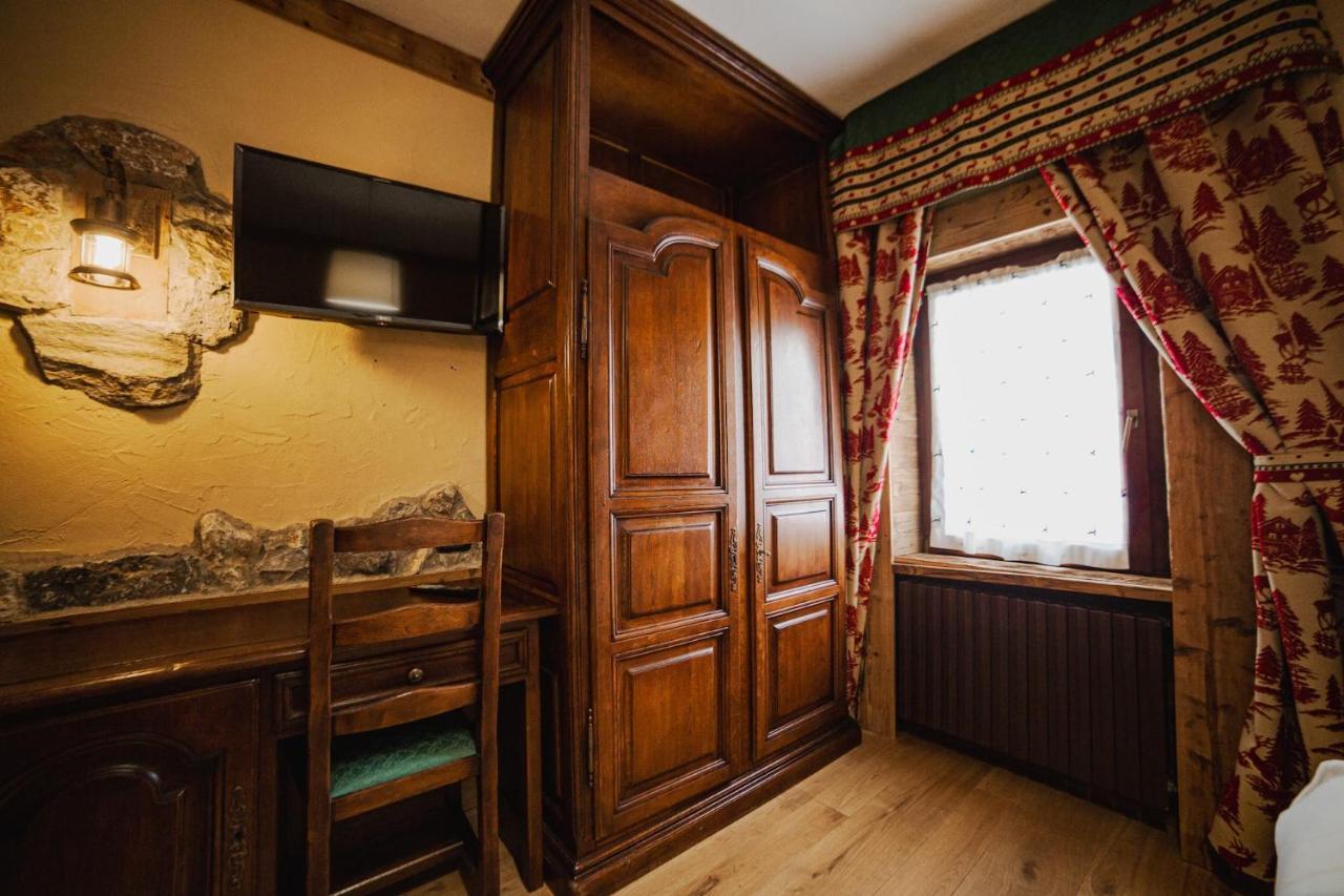 Hotel Jumeaux Breuil-Cervinia Bagian luar foto