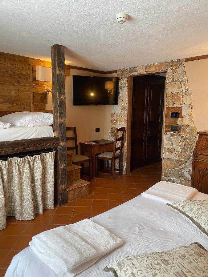 Hotel Jumeaux Breuil-Cervinia Bagian luar foto