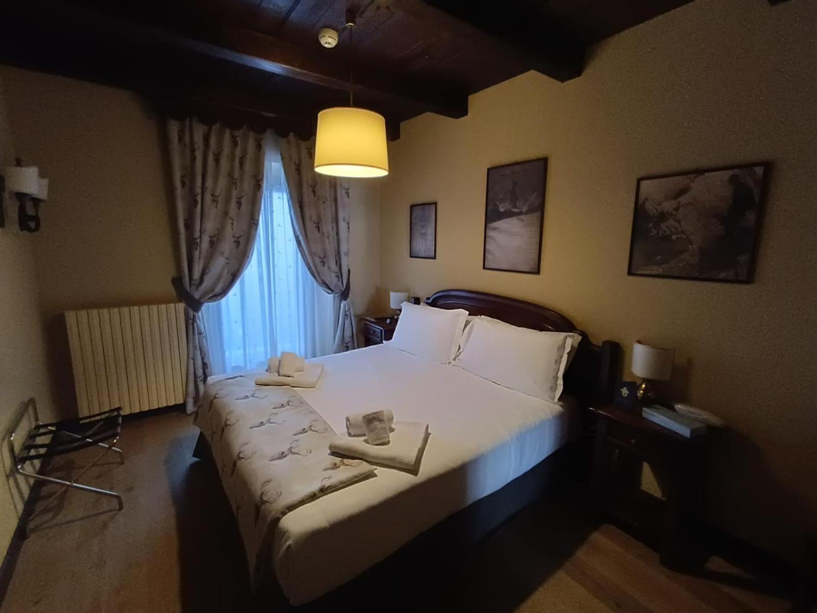 Hotel Jumeaux Breuil-Cervinia Bagian luar foto