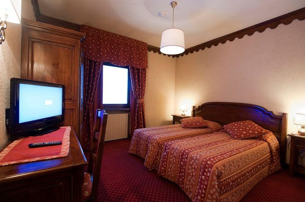 Hotel Jumeaux Breuil-Cervinia Bagian luar foto