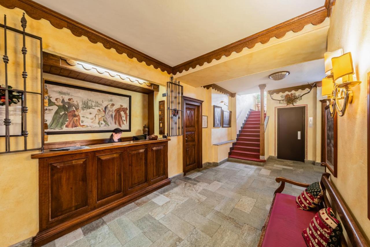 Hotel Jumeaux Breuil-Cervinia Bagian luar foto
